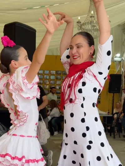 sevillanas bailando