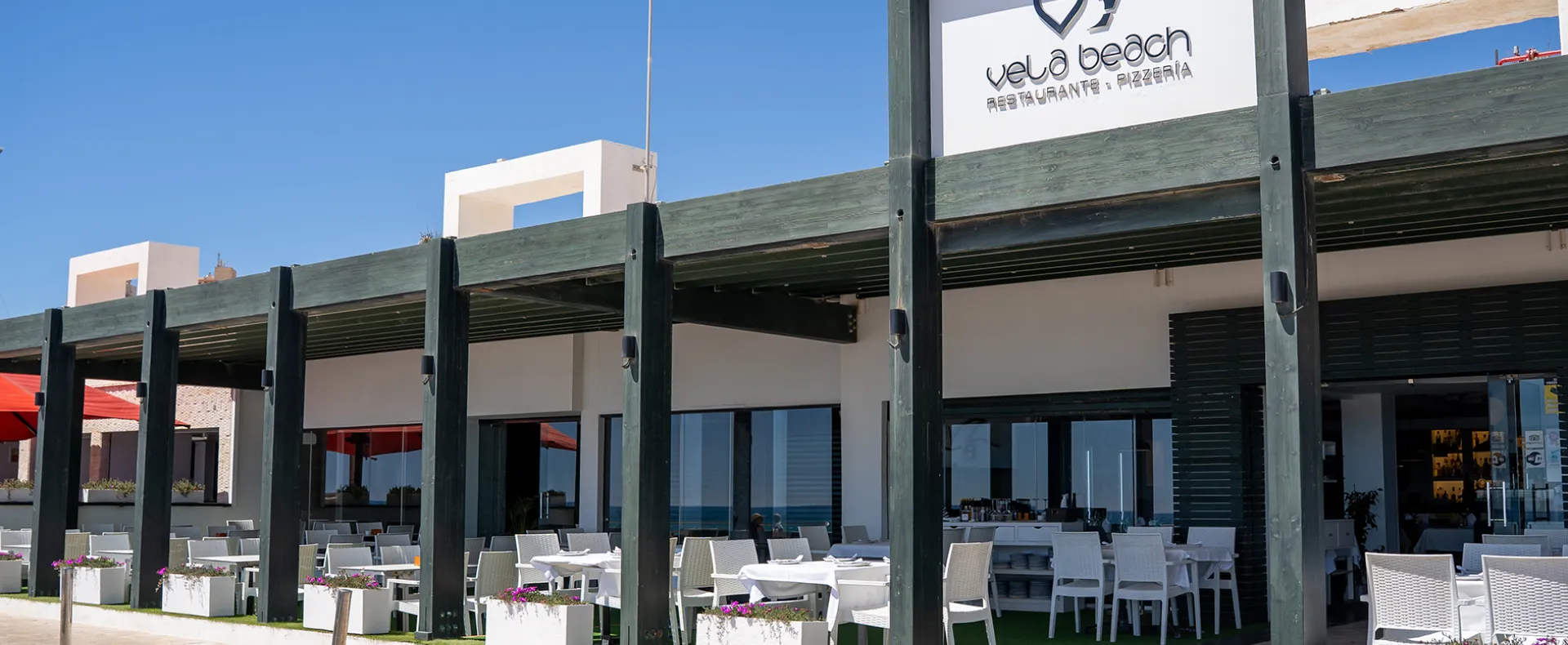 Fachada del Restaurante Vela Beach